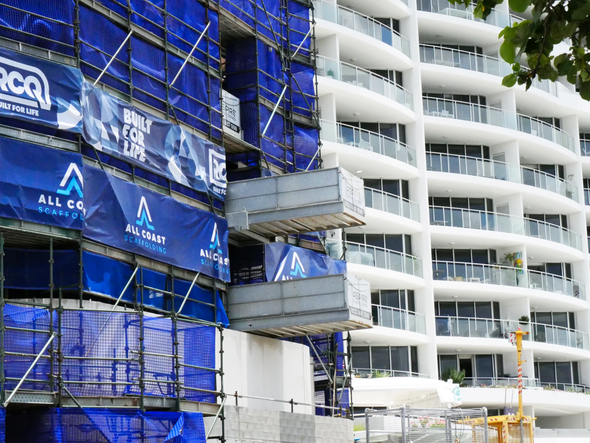 construction deck hire